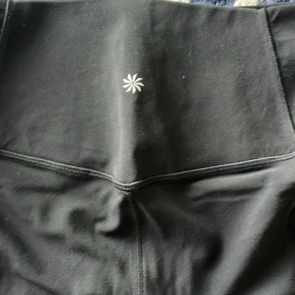 Athleta Salutation Stash 7/8 Legging - Picture 5 of 5